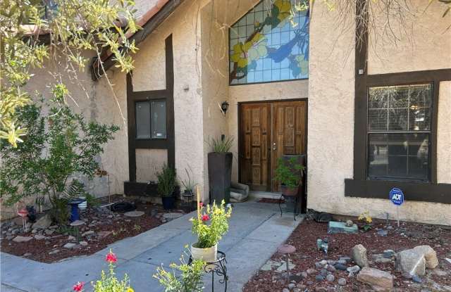 5805 Paseo Montana