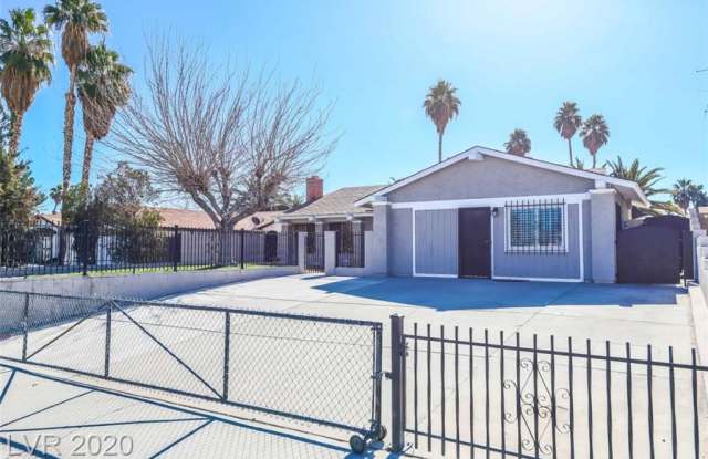 4299 Twain - 4299 E Twain Ave, Paradise, NV 89121