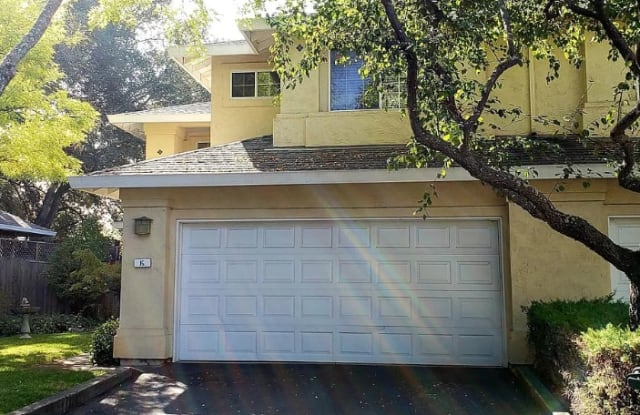 935 W Spain St - 935 West Spain Street, Sonoma, CA 95476