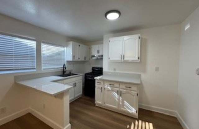 1310 E. Jackson St.#B