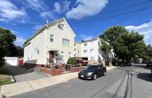37 Flint St