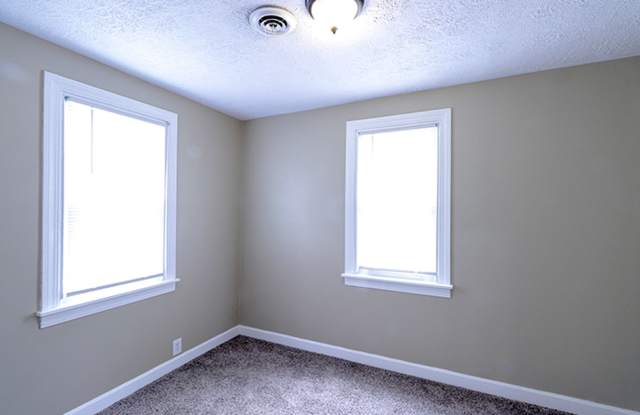 Newly Renovated 2 Bedroom Ranch