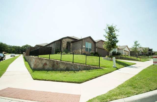 Half Off First Months Rent! Lawn Services Provided!