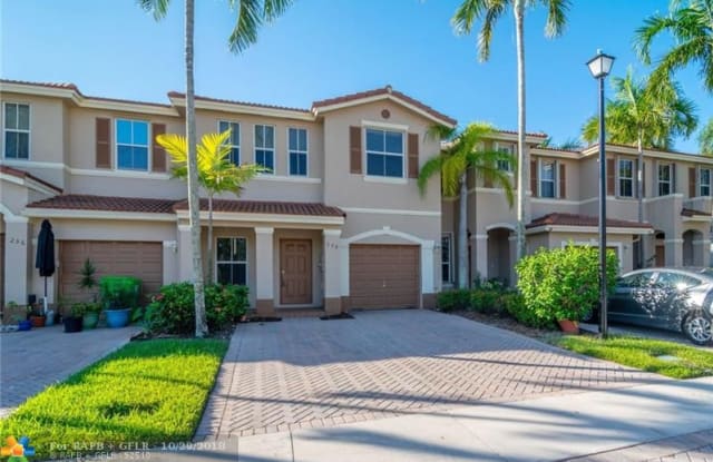 258 RIVERWALK CIR - 258 Riverwalk Cir, Sunrise, FL 33326