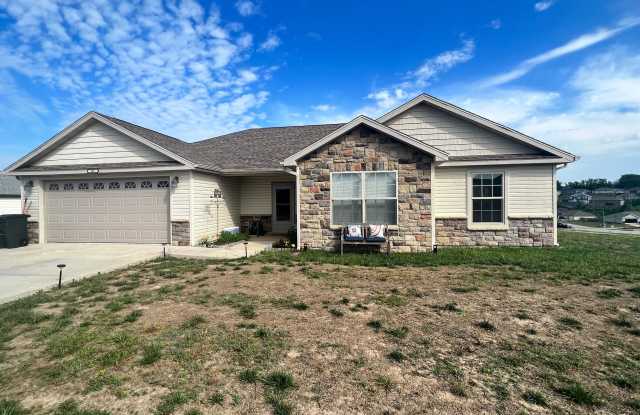 107 Greythorn Court