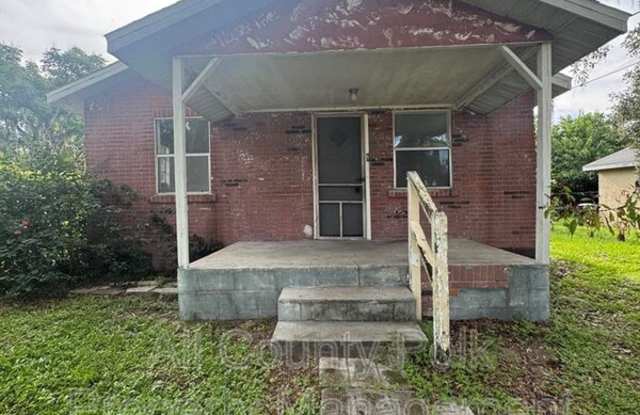 1135 Fairview Ave.
