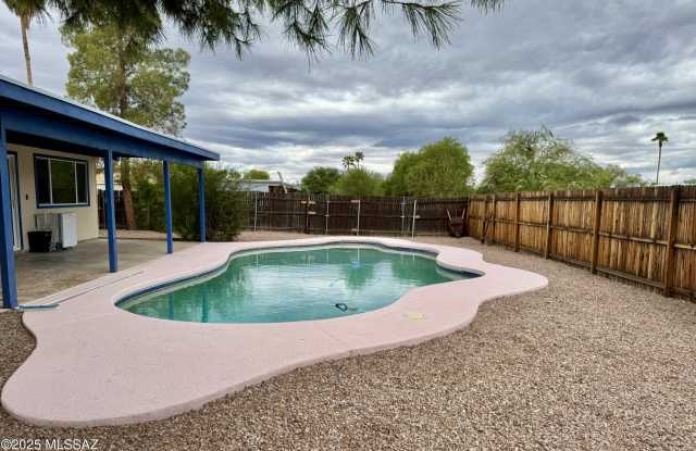 9301 E Speedway Boulevard