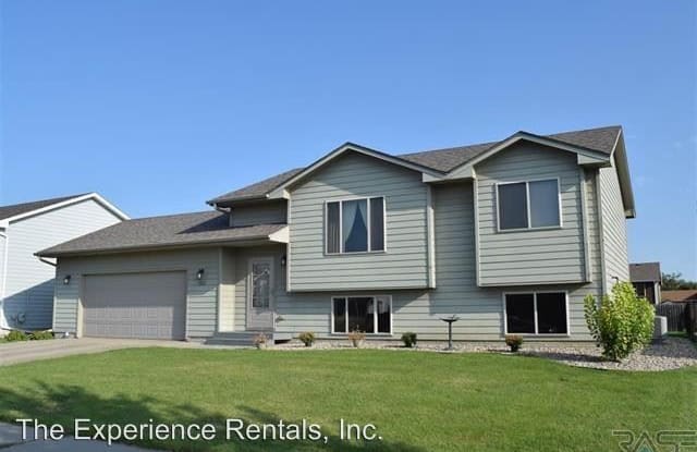 7812 W. 45th Street - 7812 West 45th Street, Sioux Falls, SD 57106