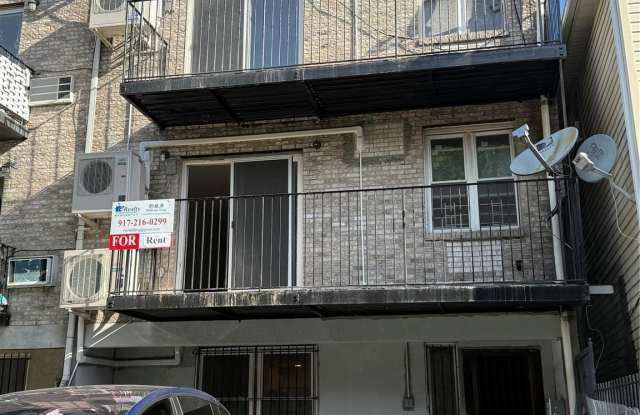 Photo of 175 Monroe St