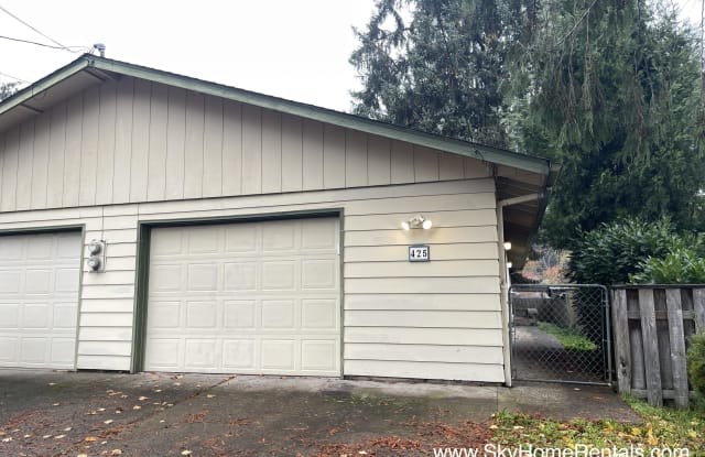 425-427 Madrona Avenue South - 425 - 425 Madrona Avenue South, Salem, OR 97302