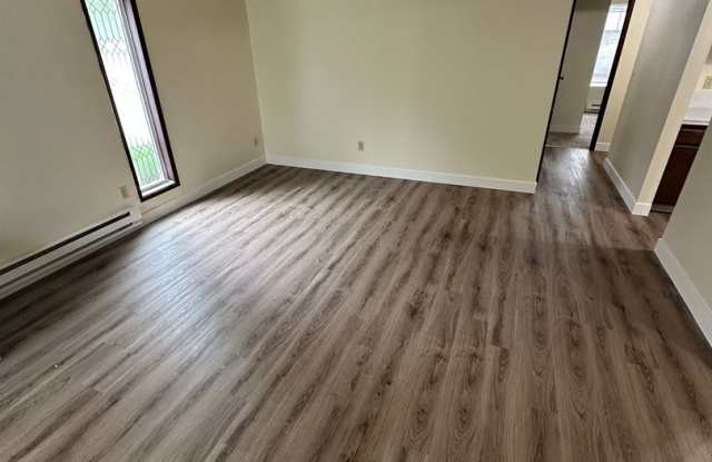 (946) 2790-H - Beautiful 2-bedroom/1-bath