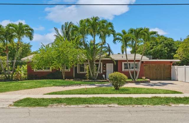 200 SW 15th St - 200 Southwest 15th Street, Pompano Beach, FL 33060