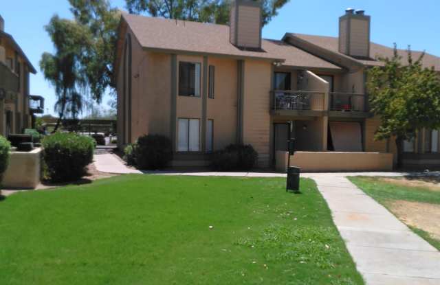 5236 W Peoria Ave