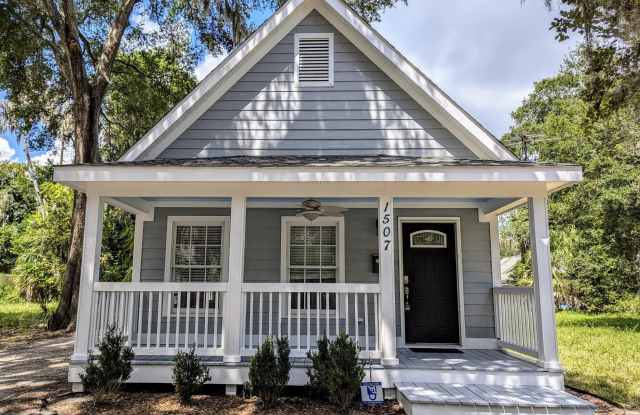 Photo of 1507 Washington Street