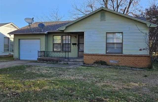 2221 N Shannon Street