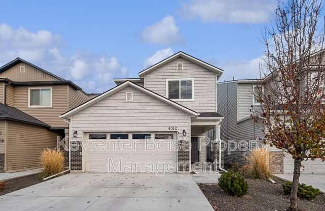 Photo of 4072 E Blueberry St