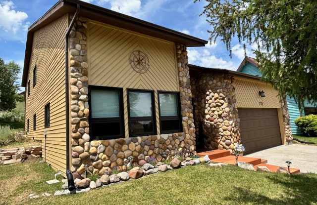773 Richmond Drive