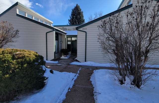 Spacious 2 Bedroom in North Boulder