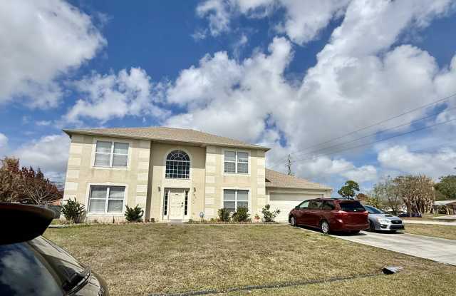 101 SW Fairview Avenue