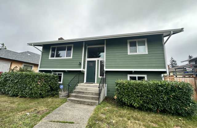 1525 Baker Avenue - 1525 Baker Avenue, Everett, WA 98201