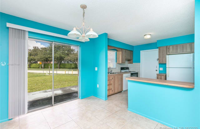 12040 NW 33rd St - 12040 Northwest 33rd Street, Sunrise, FL 33323