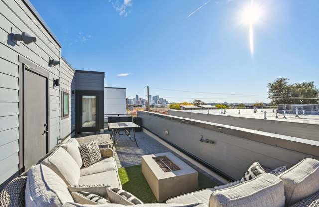 Modern End-Unit Townhome with Furnished Rooftop + City & Mountain Views | Jefferson Park