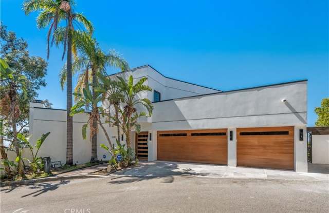 2287 Sunset Plaza Drive
