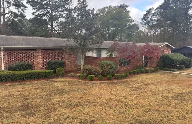 Photo of Spacious home with carport and garage!