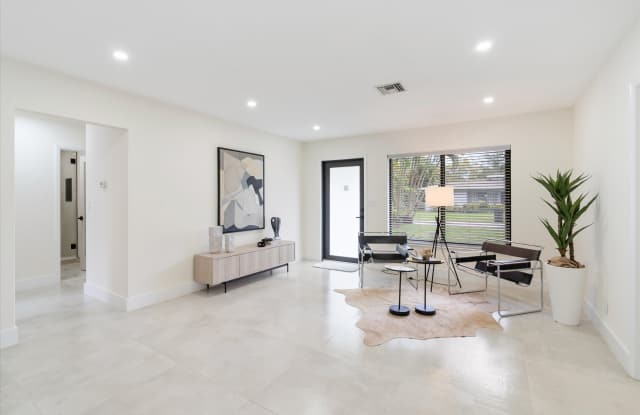 1341 Southwest 10th Street