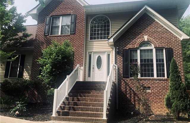 429 Nottingham Drive