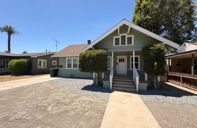 Beautiful newly renovated 2 bedroom home