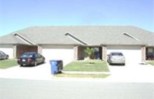 4202 SW Chapelstone Ave - 3