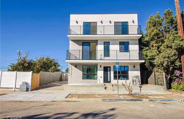 5707 Auckland Avenue