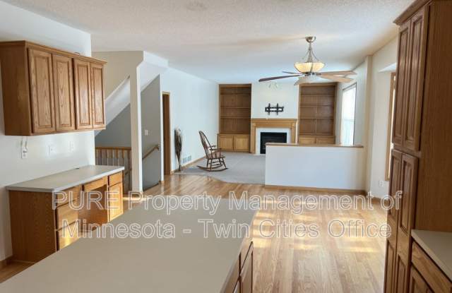 10451 Glen Eagle Cir