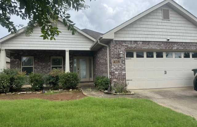 475 E Mossyleaf Drive