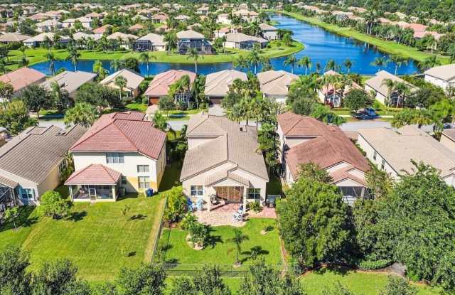 2075 Grey Falcon Circle SW