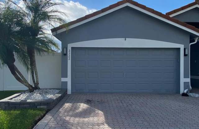 2322 Nw 166th Ave