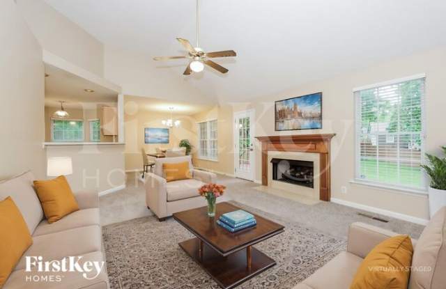 525 Forest Pointe Place