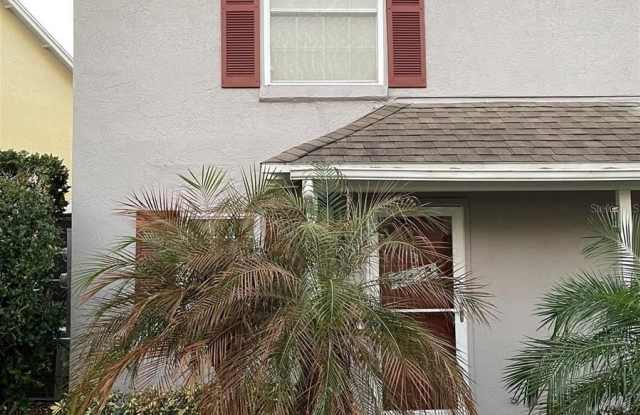 1222 VILLA LANE