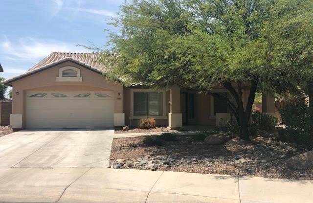 2352 S 162nd Lane