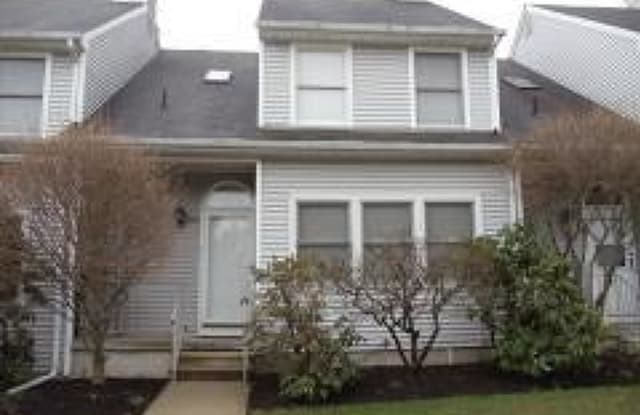 303 CARNEGIE CT - 303 Carnegie Court, Warren County, NJ 07840