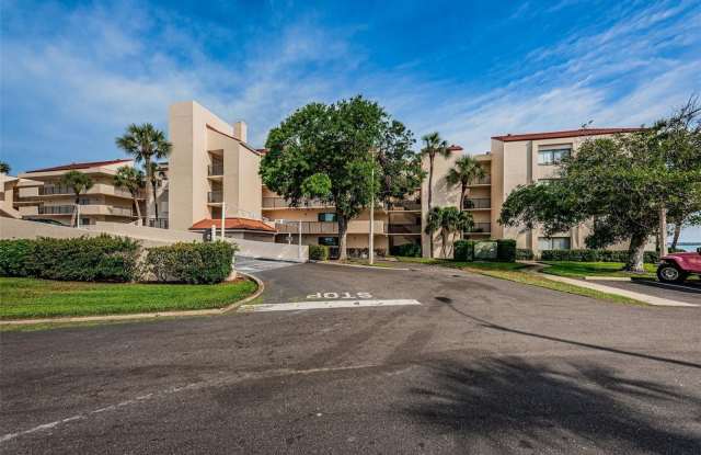 5541 LA PUERTA DEL SOL BOULEVARD