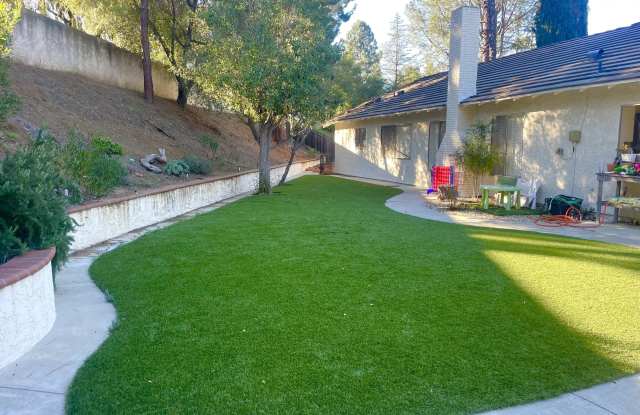 2881 Lodgewood Street