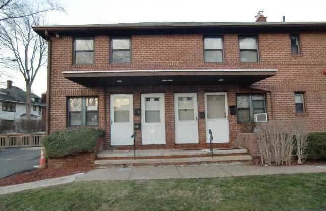 482 Broad Avenue - 482 Broad Avenue, Leonia, NJ 07605