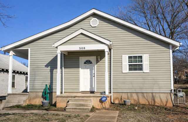 508 East Grant Avenue - B