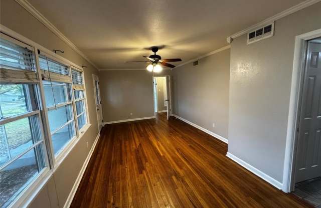 1421 Arlington Drive