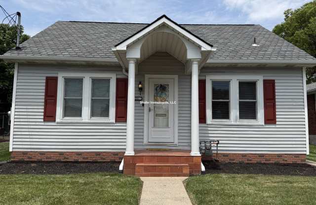 121 East Washington Avenue