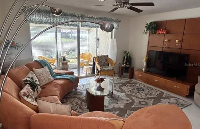 3720 EL POINIER COURT