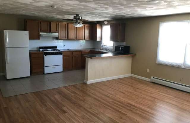 Photo of 1282 Chalkstone Avenue unit: 1