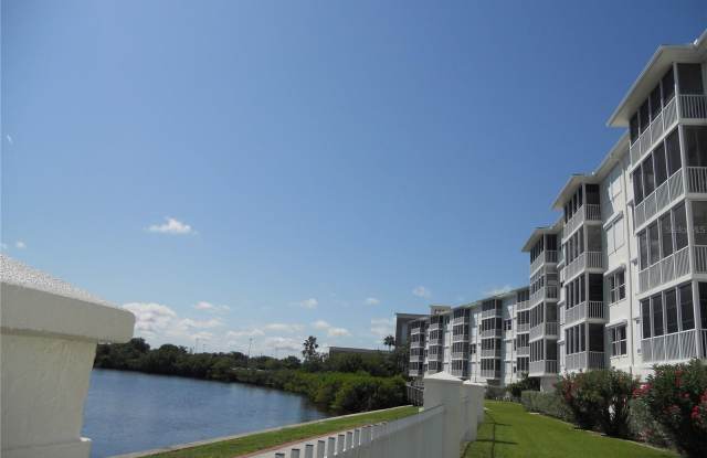 200 HARBOR WALK DRIVE